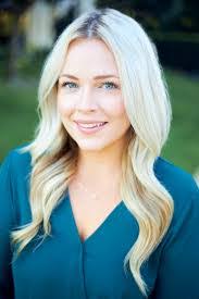 Heather Knipp's Instagram, Twitter & Facebook