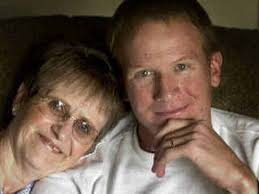 Son tracks mom down a lifetime later