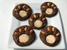 Pin By Francoise Lannaert On Cookies Cookie Recipes For Kids Paw Cookies Cookie Recipes