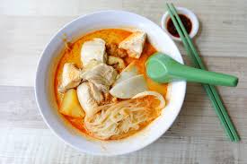 If you are a spicy food lover, this curry laksa or curry mee is for you. Sg Food On Foot Singapore Food Blog Best Singapore Food Singapore Food Reviews Ah Heng Curry Chicken Bee Hoon Mee Queen Street Popular Curry Noodle In The Heart Of Bugis