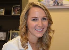 Melanie Senn's Instagram, Twitter & Facebook