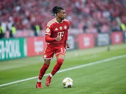 🛒 Bayern define posição sobre Olise em meio a interesse do Real
