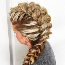 Bubble braid basically consists of bubbles and knots. Pin On Hairstyles