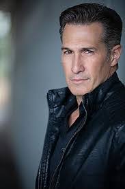 Keith Mackler's Instagram, Twitter & Facebook