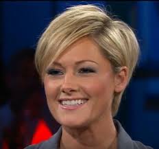 Die sängerin trennte sich 2017. Pin Von Marianne Auf Helene Fischer Frisuren Blond Kurze Blonde Haare Helene Fischer Frisur