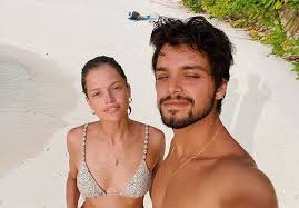 She also starred as a voice actor in the mummy. Agatha Moreira E Rodrigo Simas Agradecem Carinho Apos Diagnostico De Covid 19 Cidadeverde Com
