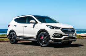 Hyundai offers three suvs across the lineup: Buying And Selling Canadian Cars 2016 Hyundai Santa Fe In Canada Hyundai Santa Fe Sport Hyundai Santa Fe Hyundai Suv