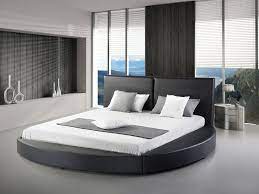Risotto nero shared by break michaelis on we heart it. Letto Matrimoniale Rotondo In Pelle Nera 180x200cm Laval Beliani It