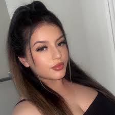 Rhianna Sanchez (@rhianna.sanchez.33) • Facebook