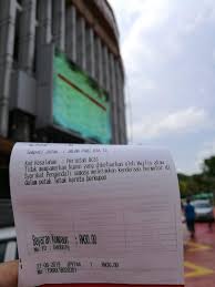 Disebabkan tiada tempat parking jadi aku parkinglah kereta aku dalam petak letak kereta berbayar. Mbjb Saman Time