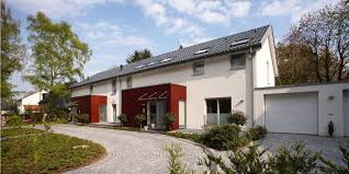 Ein kleines haus zu bauen ist für singles, ältere personen oder paare die ideale alternative zu größeren haustypen. Haus Mit Zwei Wohneinheiten Bau Welt De