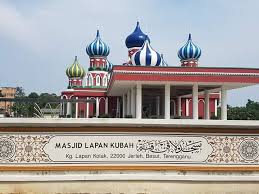 Tweet waktu solat bagi daerah kuala terengganu, marang & kuala nerus. Masjid Russia Masjid Lapan Kubah Tarikan Pengunjung Ke Jerteh Terengganu Libur