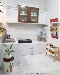 Ada banyak cara untuk mengurangi penggunaan listrik dalam rumah. Model Dapur Minimalis
