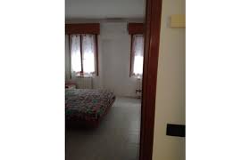 Appartamenti cristina e mauro appartamento 80m² in una casa signorile. Privato Affitta Appartamento Vacanze Casa Vacanza Al Mare Annunci Chioggia Frazione Sottomarina Rif 159800