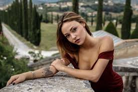 Il brand marion, azienda specializzata nella produzione dei materassi, ha lavorato molto negli ultimi anni su quella che è l'immagine nei confronti di nuovi potenziali clienti. Chi E La Modella Materassi Marion 2020 Pubblicita Marion Offerta Revolution Air Plus Alessandro Greco Stefania Orlando Luglio 2018 Youtube Due Pesi Un Materasso Cosa Vuol Dire