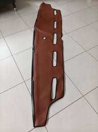 Bonjour je vends mon intérieur pour volvo fh 230 euros le tout est en bon  état