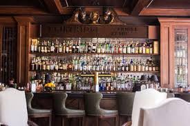 Bathtub gin at university sports bar, seattle, wa, usa. Lfz2dyjblxhlkm