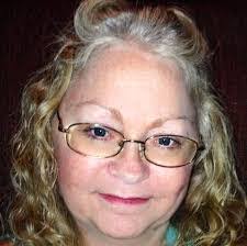 Lori Kreutzer's Instagram, Twitter & Facebook