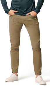 It has been used as a color name in english since 1848 when it was first introduced as a military uniform. Khaki Keine Falten Chinos 69 Hockerty