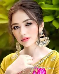 Pin di Isha Ansari su Girl Dp