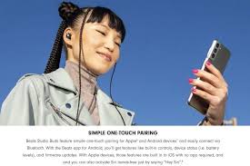 It may be difficult to activate the phone using the online site, especially if it is older. Apple S Using A Samsung Phone To Sell Its New Beats Earbuds Ultimatepocket