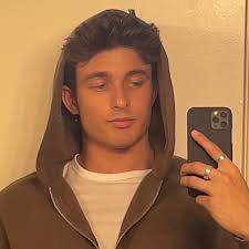 Austin Pollard (@austinpollard_) • Instagram photos and videos