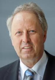 KURZBIOGRAFIEN DER MITWIRKENDEN ‒