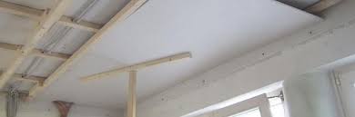 Eine abgehängte decke mit besonderem lichteffekt bauen. Anleitung Decke Abhangen Trockenbau Tipps Vom Maurer Trockenbau Diybook At