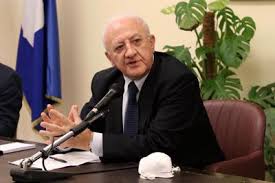 De magistris pur di non infastidire nessuno firma una. Natale Stretta Campania De Luca Vieta Spostamenti Tra Piccoli Comuni