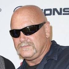 Matt Burch's Instagram, Twitter & Facebook