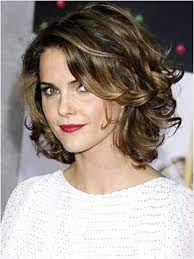 Pin By Anne Marie Alink On Hairstyles And Care Hair Styles Short Wavy Hair Short Hair Styles