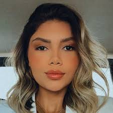 Isabella Mello| UGC Creator (@isabella.mello.ugc)