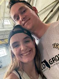 aquamarine120498 (@aquamarine120498)