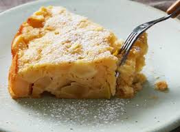 Cake Aux Pommes Moelleux Gateau Du Dessert Ou Gouter En 2020 Cake Aux Pommes Delicieux Gateaux Moelleux