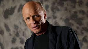  Ed Harris Pulls Double Duty In Hbo Series Westworld And Netflix Movie Kodachrome Los Angeles Times