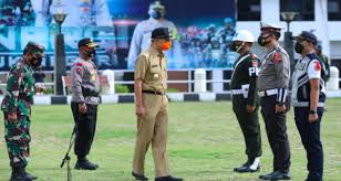 Gubernur jawa tengah, ganjar pranowo terlihat mengunggah video tersebut dalam instagram pribadinya pada sabtu (4/7) kemarin. Perintah Penting Pak Ganjar Untuk Tni Polri Jelang Natal Dan Tahun Jpnn Com