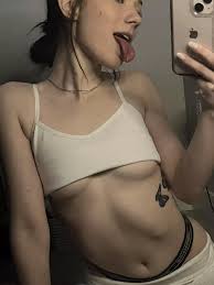 Rate my mirror selfie 🥰 F18 nudes by Kenzie_mae111