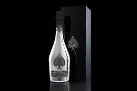 Black Ace Of Spades Bottle Jay Z S New Ace Champagne Costs 850 Usd Per Bottle Jay Z Expensive Champagne Champagne Brands