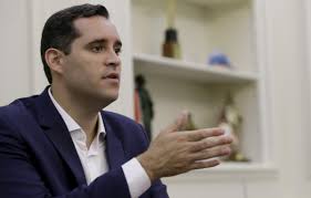 Prefeito do Rio encaminha à Câmara projeto de lei que fixa em 5% limite para cargos comissionados