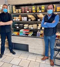 La part d'appartements est de 26% contre 72. La Rue Yves Klein A La Colle Sur Loup Publicaciones Facebook