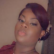 Who is hiring? Asking for a homegirl 💯💯