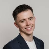 20+ profilů „Powell“