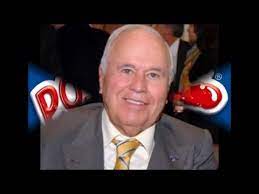 Carlos ardila lülle (bucaramanga, 4 de julio de 1931),es un empresario e industrial colombiano , fundador y promotor de la organización ardila lülle, agrupa algunas empresas tan importantes como rcn televisión. Carlos Ardila Lulle Youtube