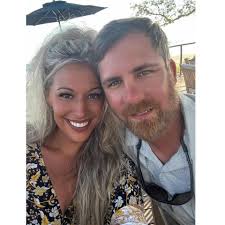 Which do you prefer for internet...mediacom or consolidated communications??