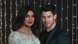 Priyanka chopra said she and nick jonas have to schedule time to see each other every priyanka chopra was accused of encouraging nuclear war during a q&a and this was her. Dieses Geschenk Bekam Baby Archie Harrison Von Nick Jonas Und Priyanka Chopra