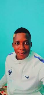 Soy Jugador Libre. Estoy Radicando en Bolivia. Nacionalidad Costa de Marfil  CRHISTOPHE COULLIBALLY Lateral Izquierdo 22 años Jugador Libre BUSCO CLUB  DEJO MI VIDEO Y FOTOS SI HAY ULGUN CLUB DE INTERES