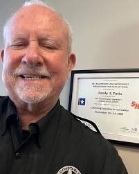 The city of Fort Worth confirmed Tuesday that Executive Assistant Chief Robert  Alldredge will be the interim chief of police when Neil Noakes retires at  the end of the month. The City