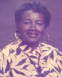 Della Glover's Instagram, Twitter & Facebook