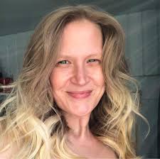 We had a special guest Bill Nye The Science Guy come visit the Nature  Center today! Thank you for checking us out while you are visiting Alaska!