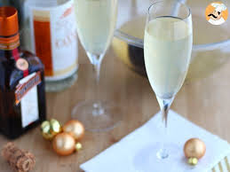 Soupe De Champagne Un Cocktail Festif Recette Ptitchef Recette Apero Champagne Recette Recette Aperitif